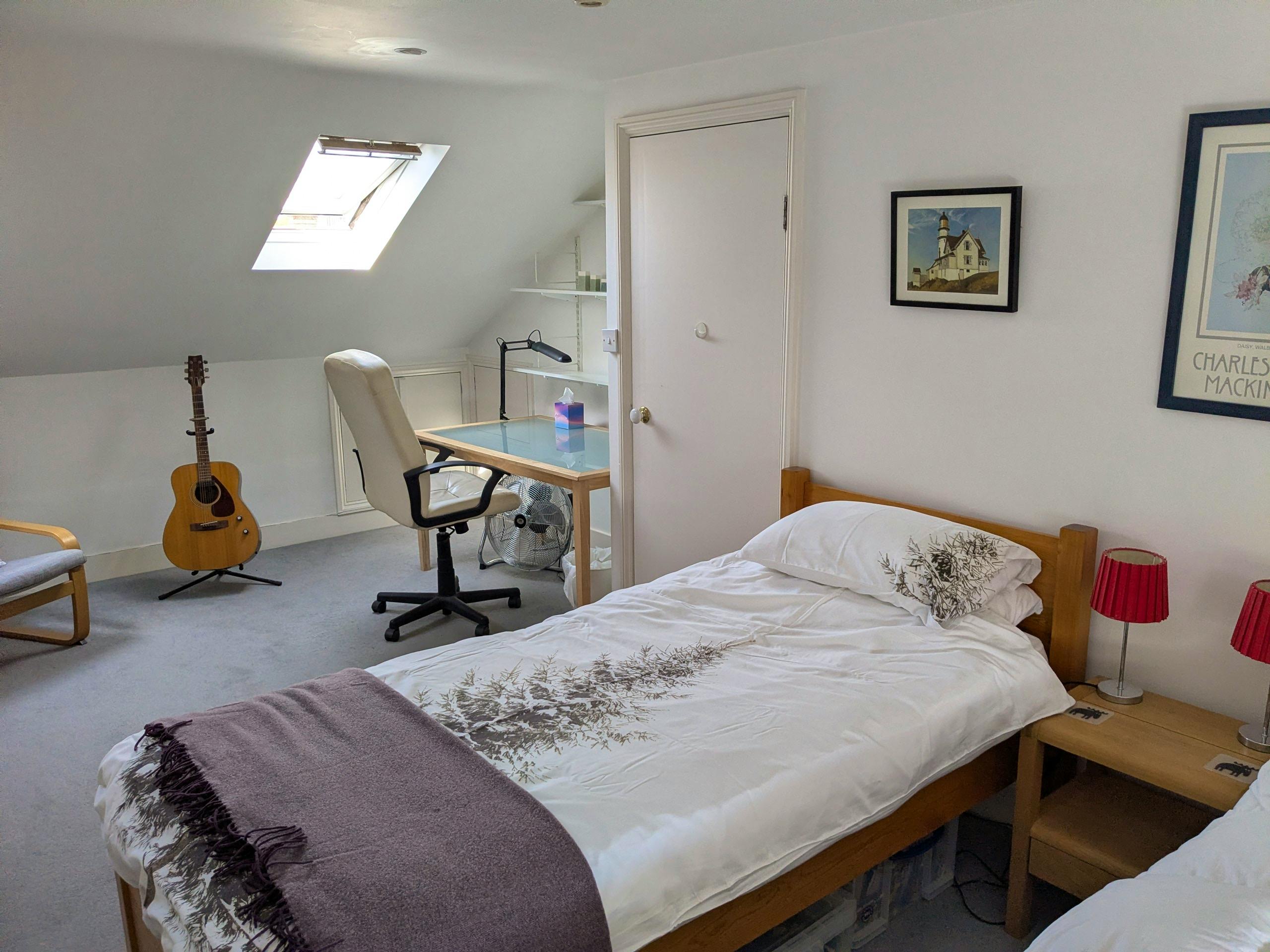 featured advert